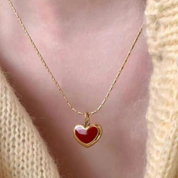 Amor Necklace